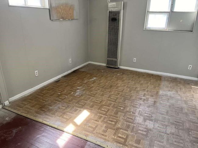 917 Nelson St, House other with 2 bedrooms, 1 bathrooms and 1 parking in Borger TX | Image 5
