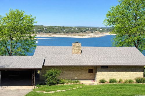 937 Hillcrest Frst, Canyon Lake, TX, 78133-4432 | Card Image