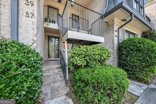 37 La Rue Pl Nw, Atlanta, GA, 30327-4071 | Card Image