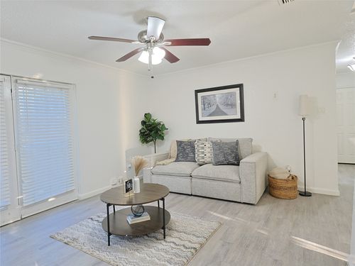 6454 Cinnamon Oaks Dr, Dallas, TX, 75241-5918 | Card Image