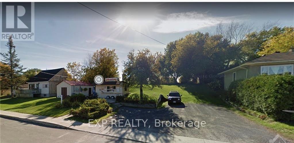 Land in Clarence-Rockland