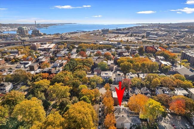Located on the beautiful Wooster Square Park! | Image 38