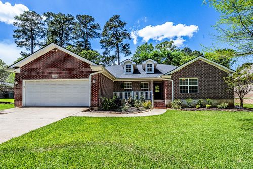 1916 Greentree Dr, Huntsville, TX, 77340 | Card Image
