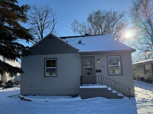 418 E Chestnut St, Paxton, IL, 60957-1016 | Card Image