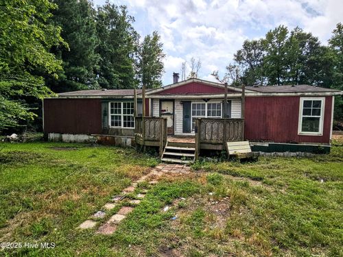 648 Arvida Spur Rd, Rocky Point, NC, 28457-8330 | Card Image