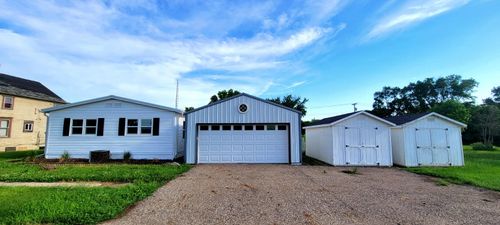 203 W 5th St, Hosmer, SD, 57448-2071 | Card Image