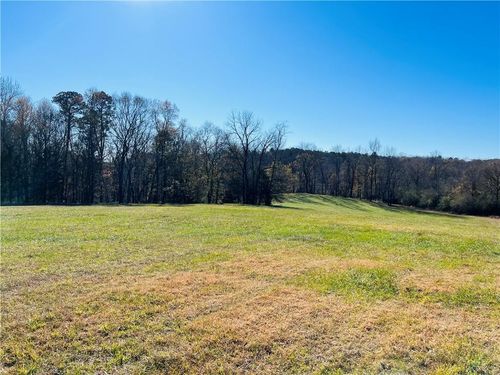 000 Gravley Road, Pickens, SC, 29671 | Card Image