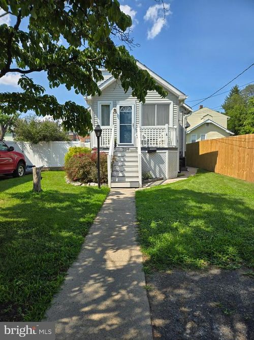 204 2nd Ave, BALTIMORE, MD, 21227-3103 | Card Image