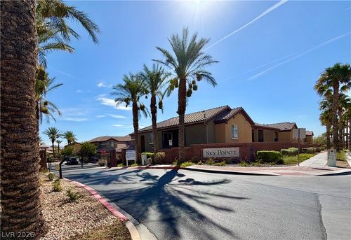 2041-6868 Sky Pointe Dr, Las Vegas, NV, 89131-6114 | Card Image