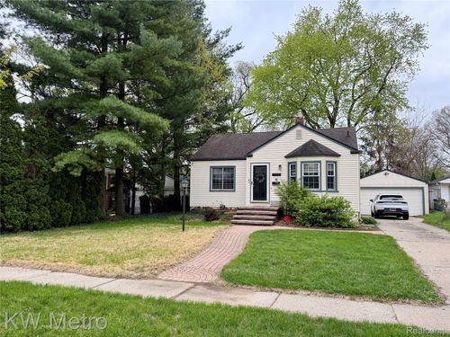 302 E Bloomfield Ave, Royal Oak, MI, 48073-3444 | Card Image
