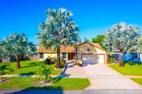 4921 Nw 83rd Ave, Lauderhill, FL, 33351-5552 | Card Image
