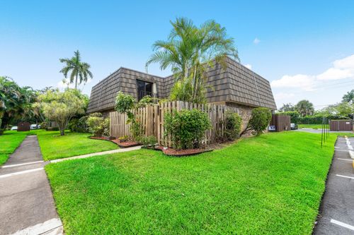d-1534 Forest Lakes Cir, West Palm Beach, FL, 33406-5731 | Card Image