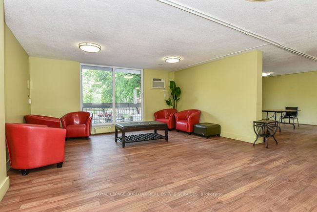 522 - 350 Quigley Rd, Condo with 3 bedrooms, 1 bathrooms and null parking in Hamilton ON | Image 30