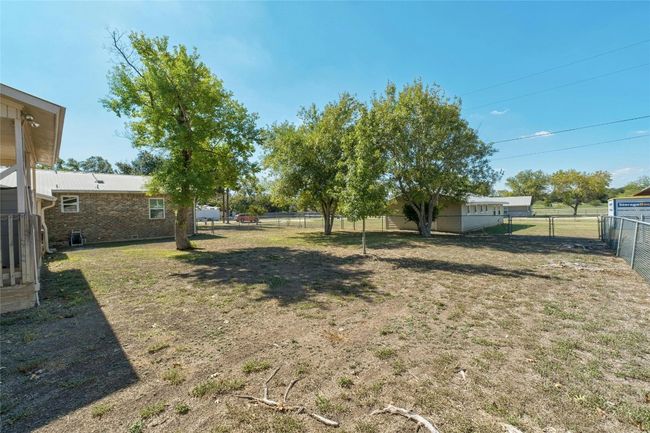 702 S Groos St, House other with 3 bedrooms, 2 bathrooms and 4 parking in Kyle TX | Image 28