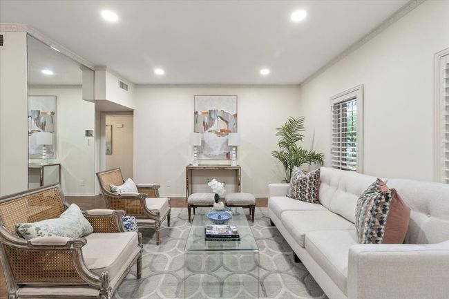APT-141 - 4312 Bellaire Dr S, Condo with 2 bedrooms, 2 bathrooms and null parking in Fort Worth TX | Image 4