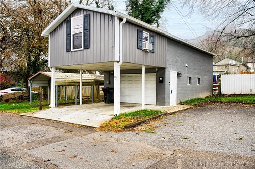 710 Gerry Ln, Madison, IN, 47250-3284 | Card Image