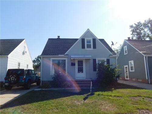 1705 Douglas Rd, Wickliffe, OH, 44092-1005 | Card Image