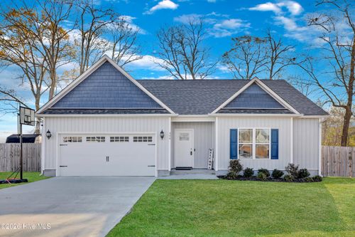 406 Duster Ln, Richlands, NC, 28574-4501 | Card Image