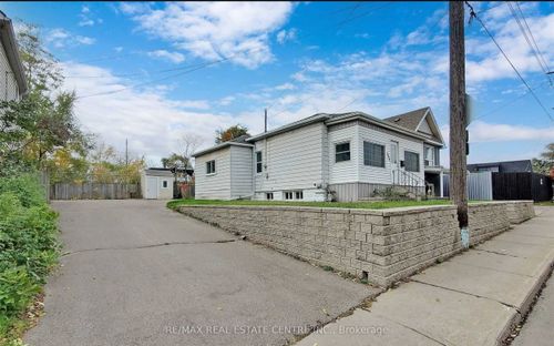 266 Beach Rd, Hamilton, ON, L8L4B2 | Card Image