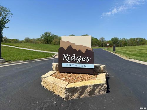 601 W 6th Street Ct, Coal Valley, IL, 61240-9492 | Card Image