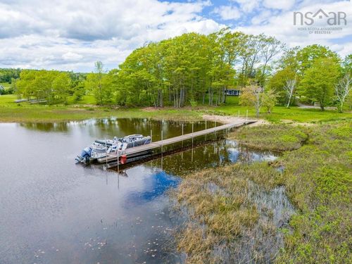 40 Martins Point Rd, Enfield, NS, B2T1H9 | Card Image