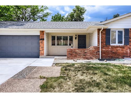 689 Jasper St, Aurora, CO, 80011-7601 | Card Image