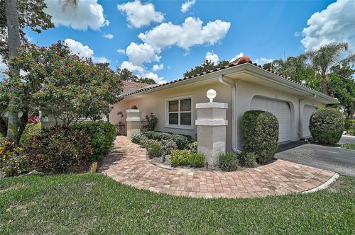 7341 Golf Pointe Cir, SARASOTA, FL, 34243-3635 | Card Image