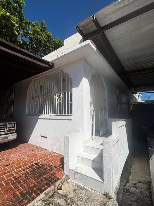 131-CALLE Calle Benitez Castano, San Juan, PR, 00911-2218 | Card Image