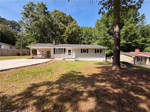 2815 Midpines Dr, Winston-Salem, NC, 27127-7267 | Card Image