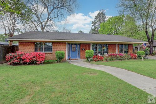 101 Wildwood Dr, Texarkana, TX, 75501-2742 | Card Image
