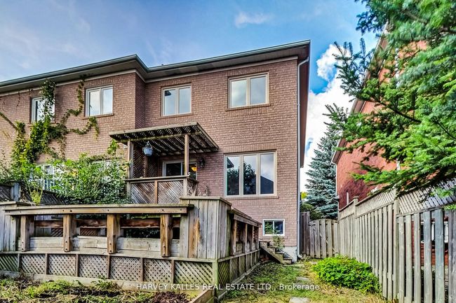 241 Denise Cir, House attached with 3 bedrooms, 3 bathrooms and 3 parking in Newmarket ON | Image 29