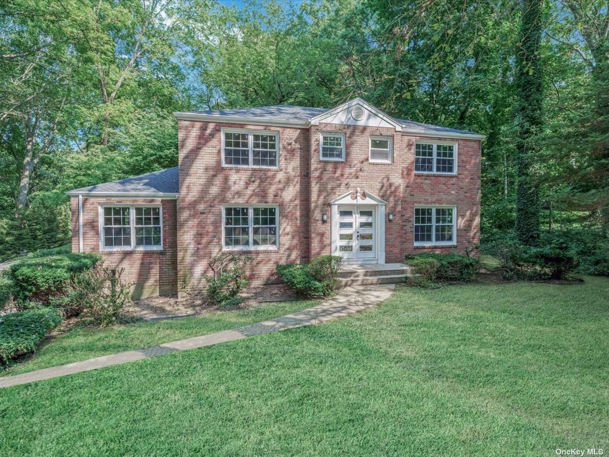 Bay Rd, Halesite, NY 11743