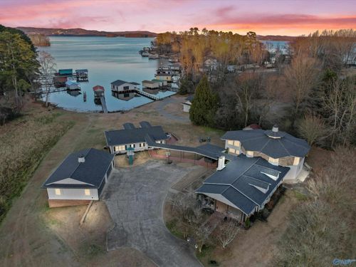 140 Cotton Rd, Guntersville, AL, 35976-7645 | Card Image