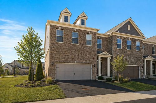 402 Highcroft Way, Lincolnshire, IL, 60069-3034 | Card Image