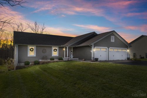 160 Meadowbrooke Dr, Wilmington, OH, 45177-8023 | Card Image