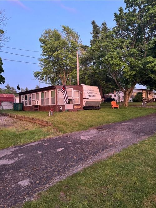 33-7945 Lake Rd, Sodus Point, NY, 14555-9615 | Card Image