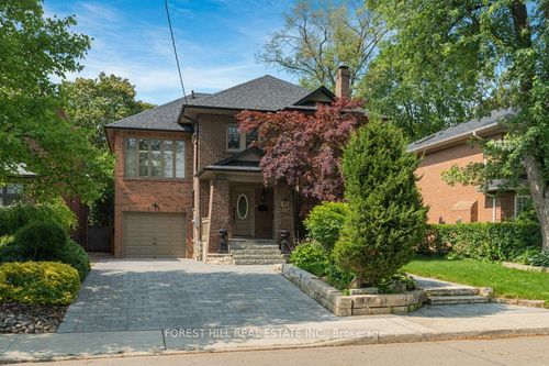82 Brooke Ave, North York, ON, M5M2J9 | Card Image