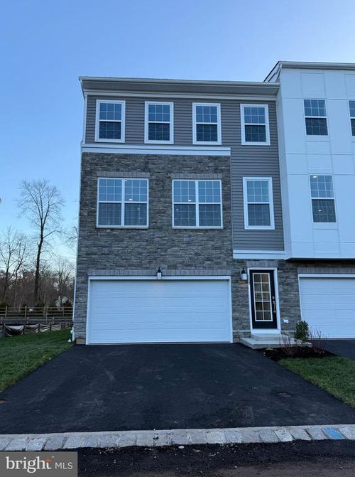 113 Fred Clark Dr, PENNINGTON, NJ, 08534-3009 | Card Image