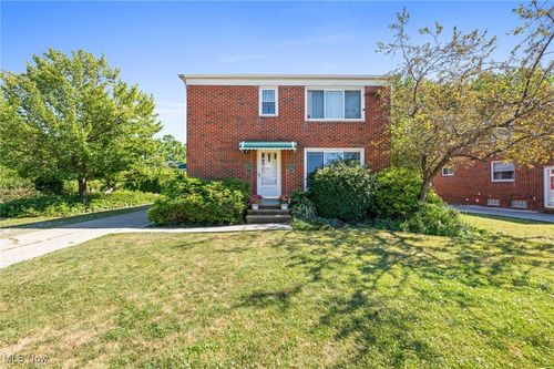 21370 Milan Dr, Euclid, OH, 44119-1867 | Card Image