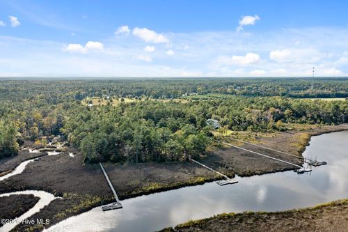 106 Neusiok Dr, Havelock, NC, 28532-9214 | Card Image