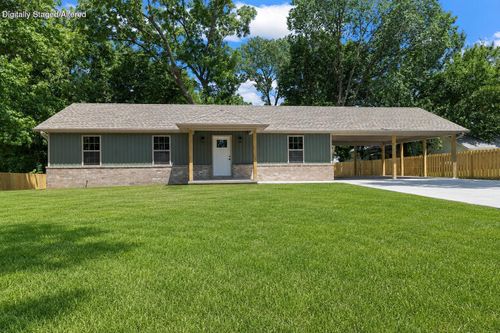 420 S Boston Ave, Bolivar, MO, 65613-2117 | Card Image