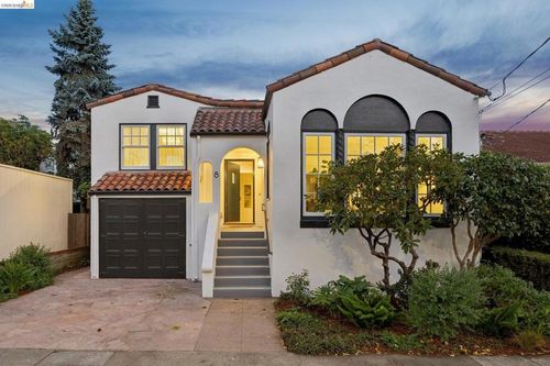 8 Hopkins Ct, Berkeley, CA, 94706-2512 | Card Image
