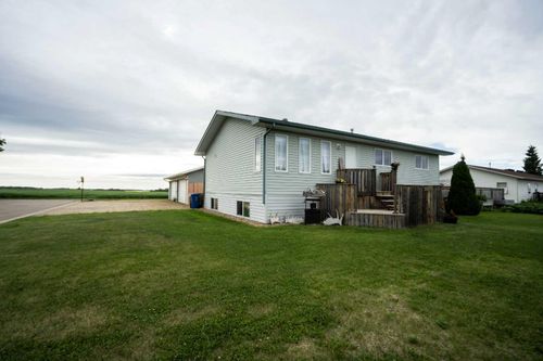 5214 45 St, Grimshaw, AB, T0H1W0 | Card Image