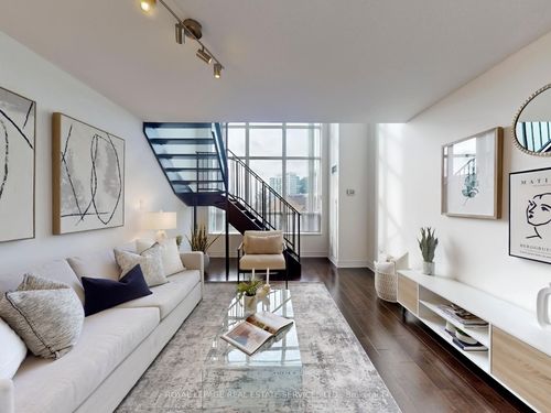 308-51 Baffin Court, Richmond Hill, ON, L4B4P6 | Card Image