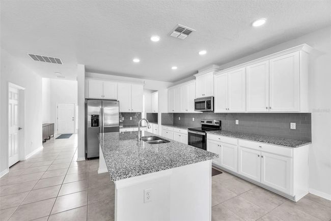 3113 Marine Grass Dr, House other with 5 bedrooms, 3 bathrooms and null parking in WIMAUMA FL | Image 7