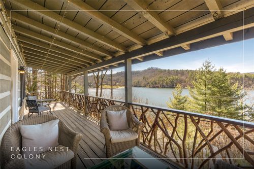 25 Blackwalnut Dr, Glenville, NC, 28736-7712 | Card Image