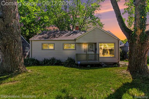 4142 Royal Ave, Berkley, MI, 48072-3439 | Card Image