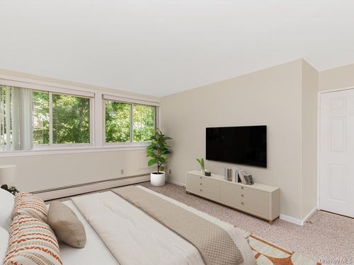 9-2-9 Wyndover Woods Lane, White Plains, NY, 10603 | Card Image