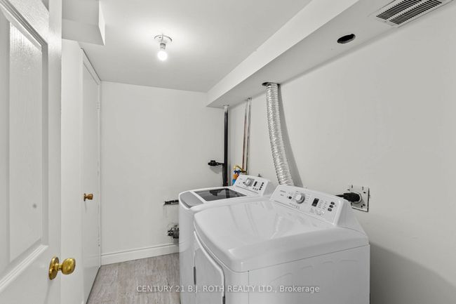 9 Evergreen Crt, Condo with 3 bedrooms, 3 bathrooms and 1 parking in Barrie ON | Image 30