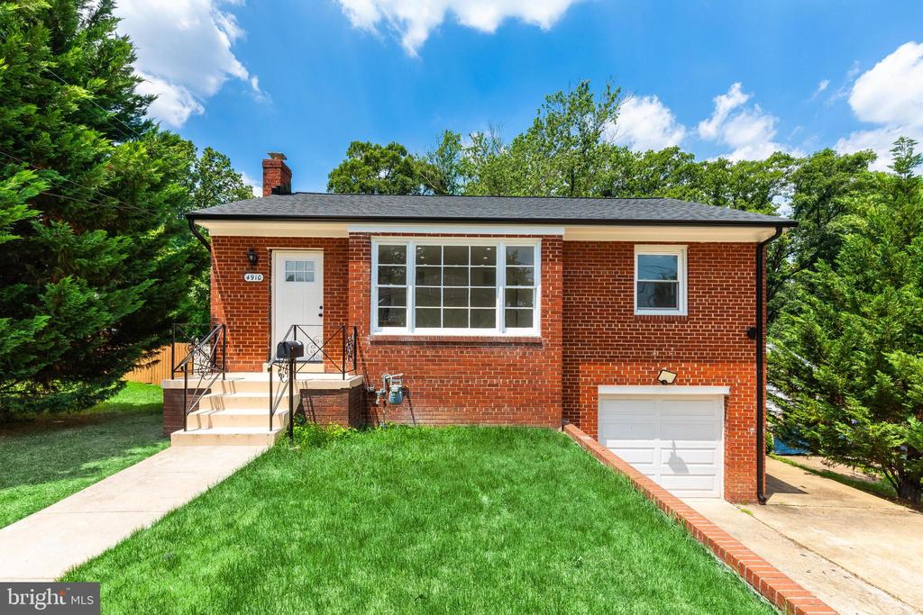 Residential Lease in HYATTSVILLE 2